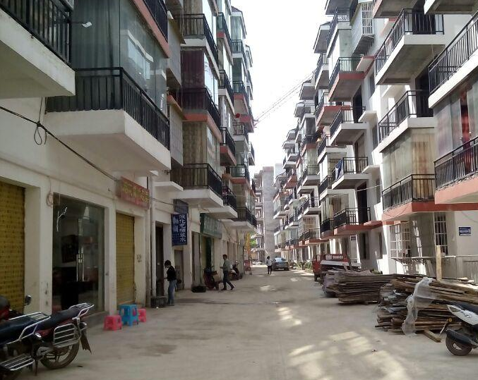 友情漆巫山早陽(yáng)工程播報(bào) 友情漆巫山早陽(yáng)工程播報(bào)