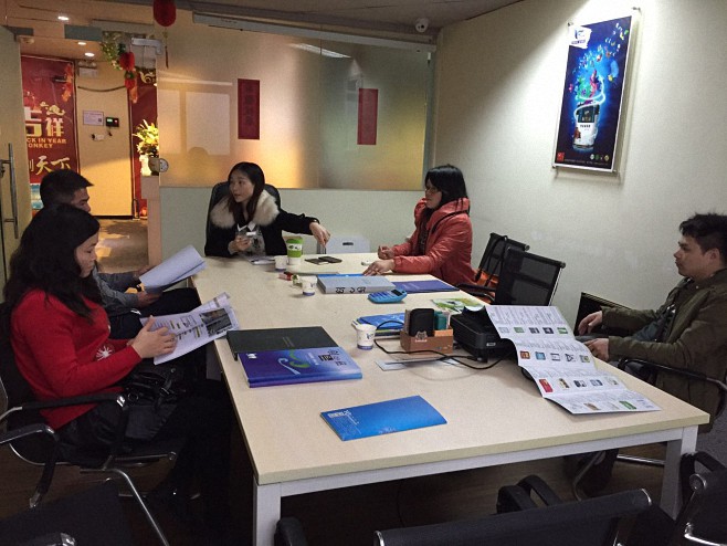 陽(yáng)光客戶到訪友情漆 陽(yáng)光客戶到訪友情漆