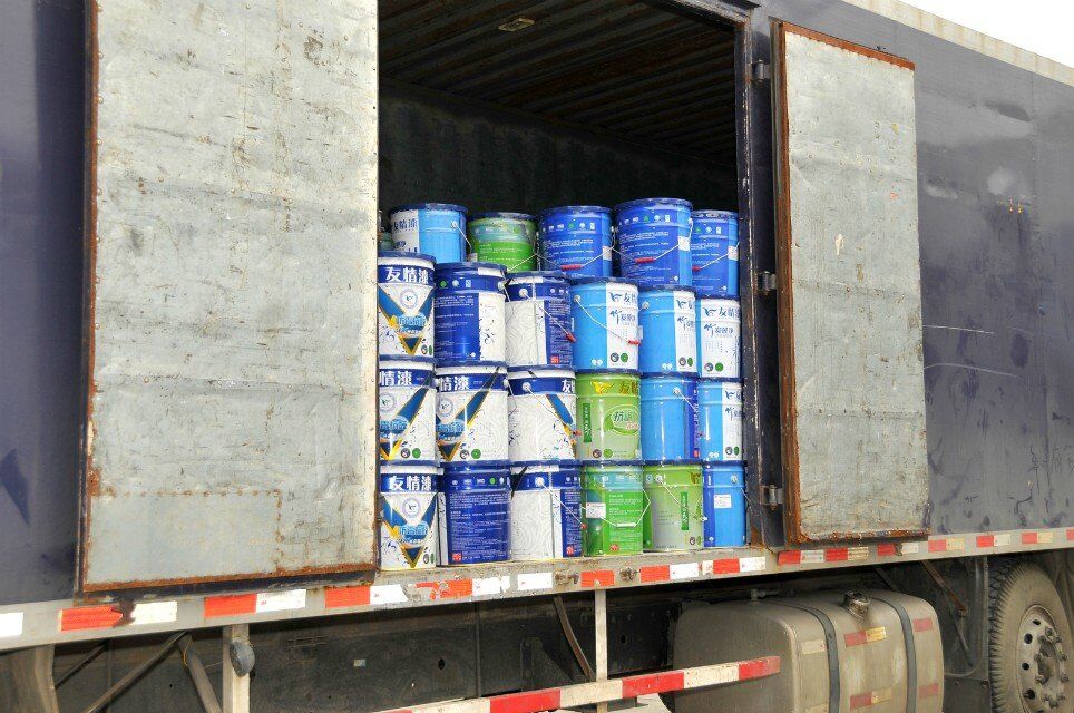 參觀廠區(qū),增強合作信心 參觀廠區(qū),增強合作信心