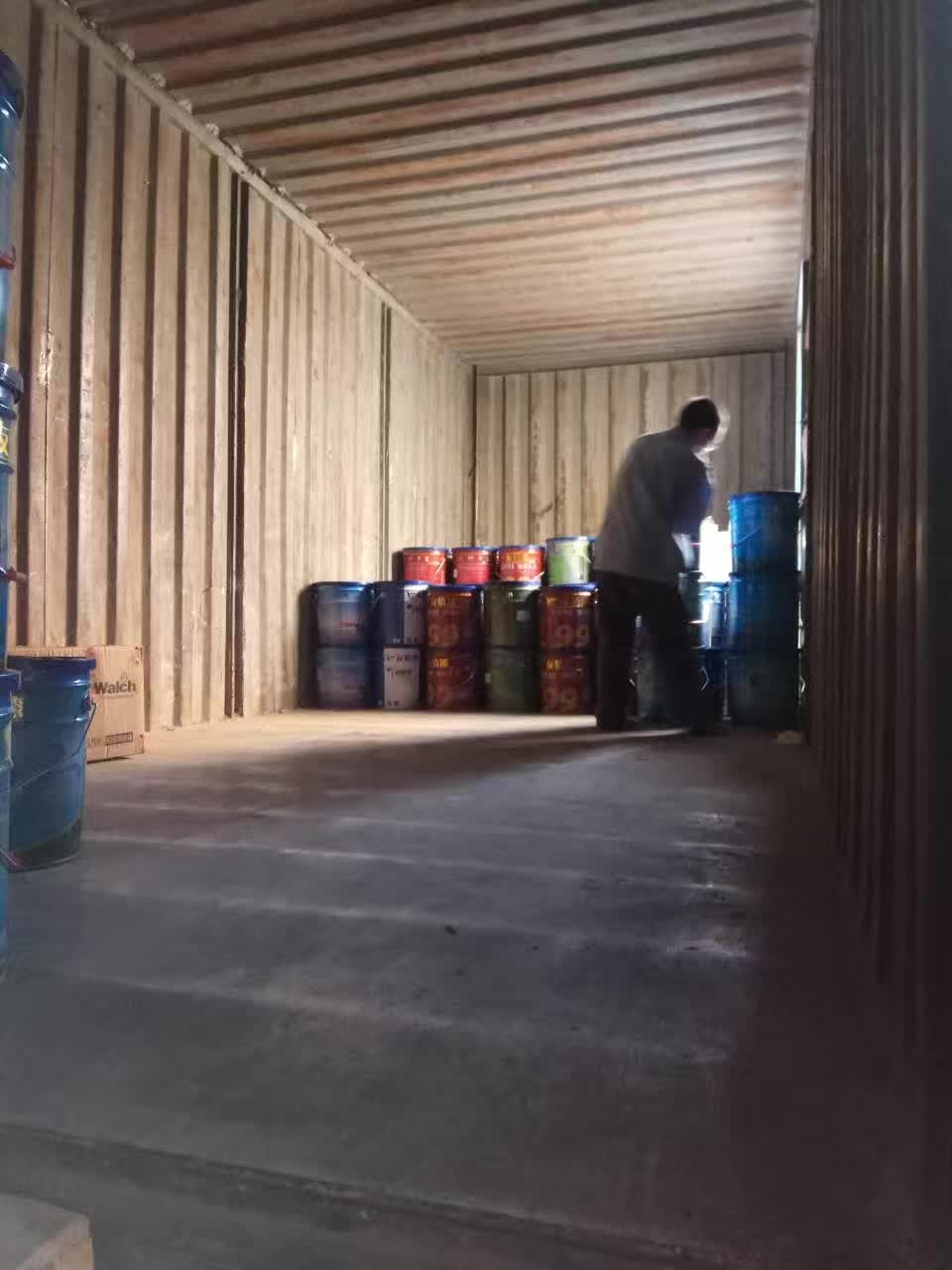 裝修旺季友情漆備貨充分,迎接客戶市場大需求 裝修旺季友情漆備貨充分,迎接客戶市場大需求