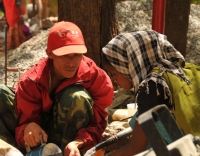 油漆無國界,互助友情漆 油漆無國界,互助友情漆