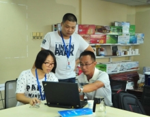 友情漆誠意待客,共謀合作發展 友情漆誠意待客,共謀合作發展